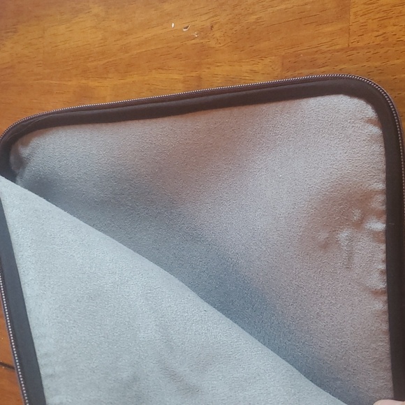 Case Logic Padded Neoprene Tablet Sleeve 8x11in - Picture 4 of 4